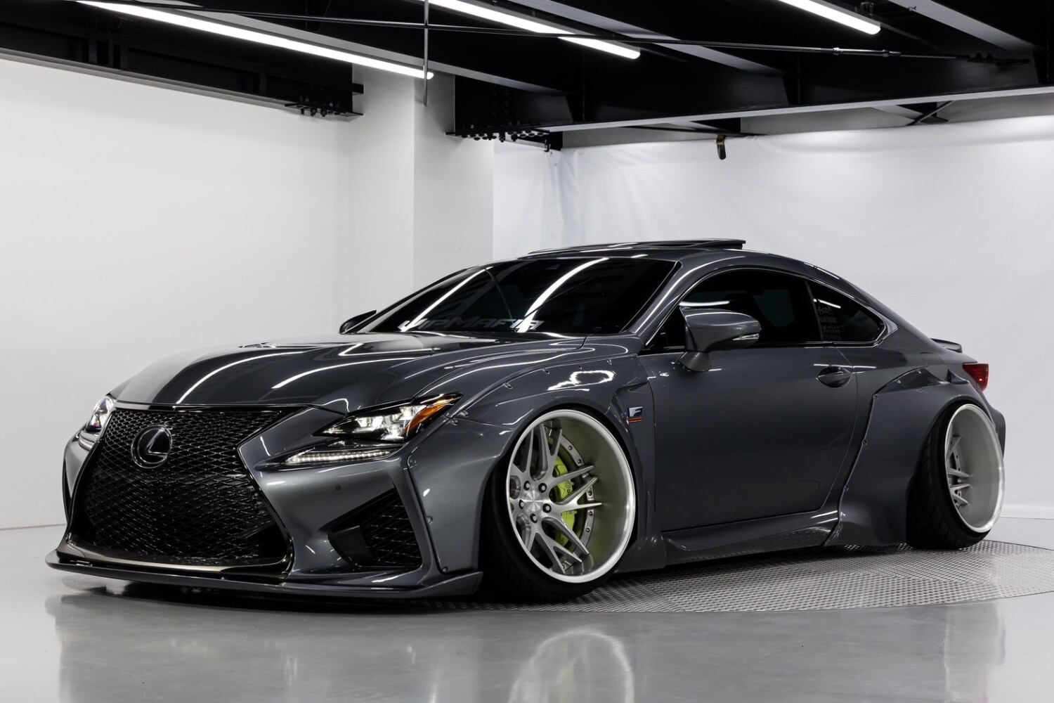 北米 RC-F-STATIC TATSUKI