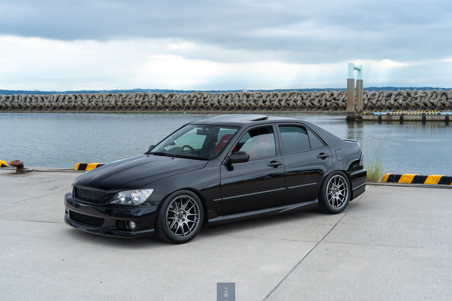 アルテッツァ-エヌイチ