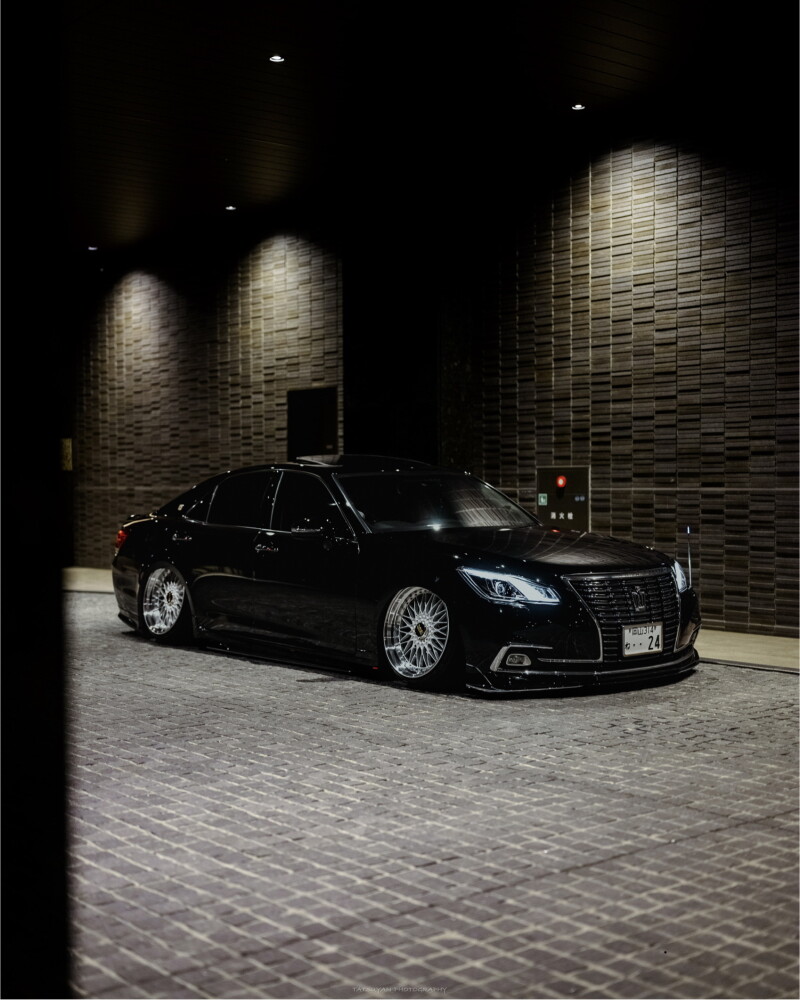 クラウンロイヤルサルーン-ゆ